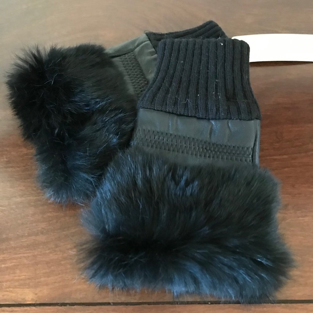 Jayley Leather & Fur Trimmed Fingerless Gloves
